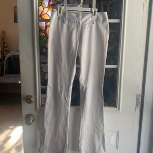 Fashion magazine s/Chico flare dress pants